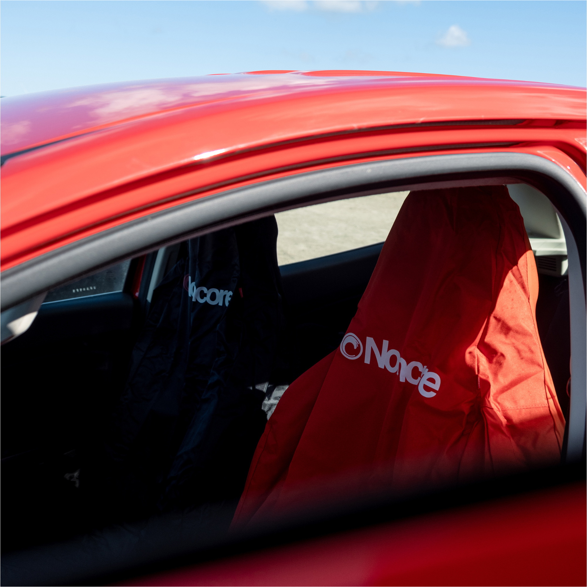 2026 Northcore Single Car Seat Cover NOCO05 - Red